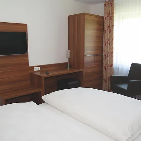 Felsenkeller 3* רודסהיים אם ריין