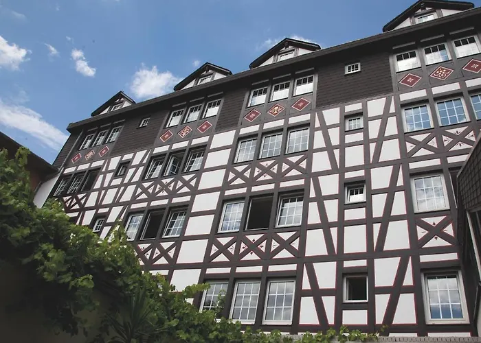 Felsenkeller Hotel 3*