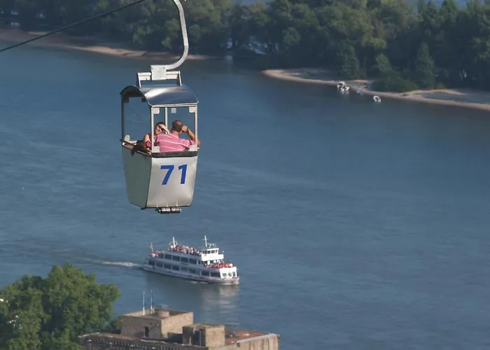 Felsenkeller Hotel 3*